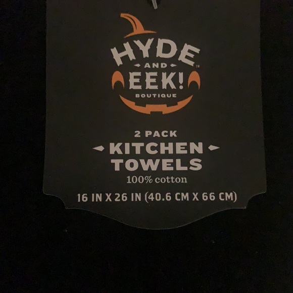 Halloween Target Hyde and Eek (2) Pack Kitchen Towels (2) pack Hand Towelsz - Picture 5 of 7